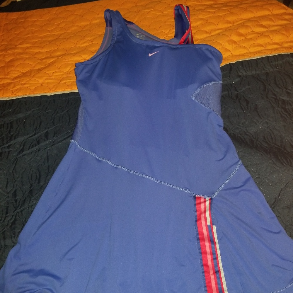 Nike tennis dress large